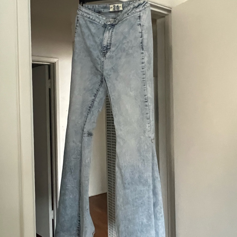 We The Free Just Float On Flare Jeans Size 26